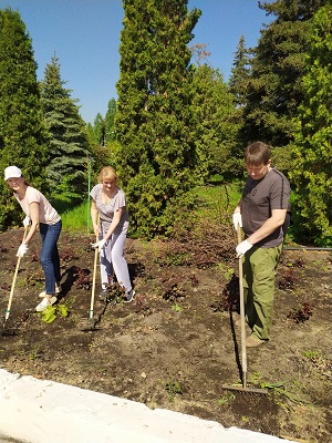 Субботник в Агроцентре