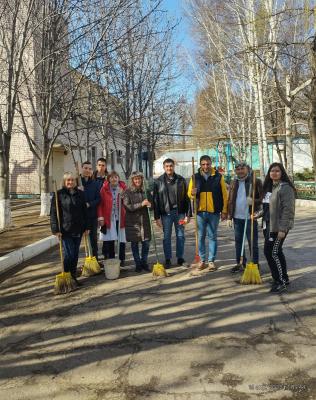 Студенты СГАУ приняли участие в городском субботнике