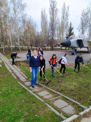 Уборка территории Парка Победы